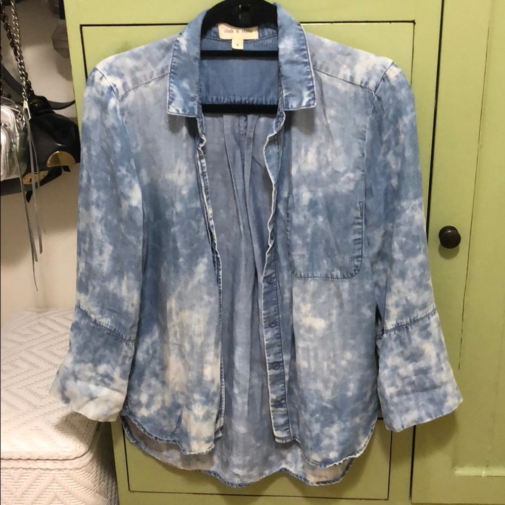 Cloth & Stone chambray button down SIZE SM
